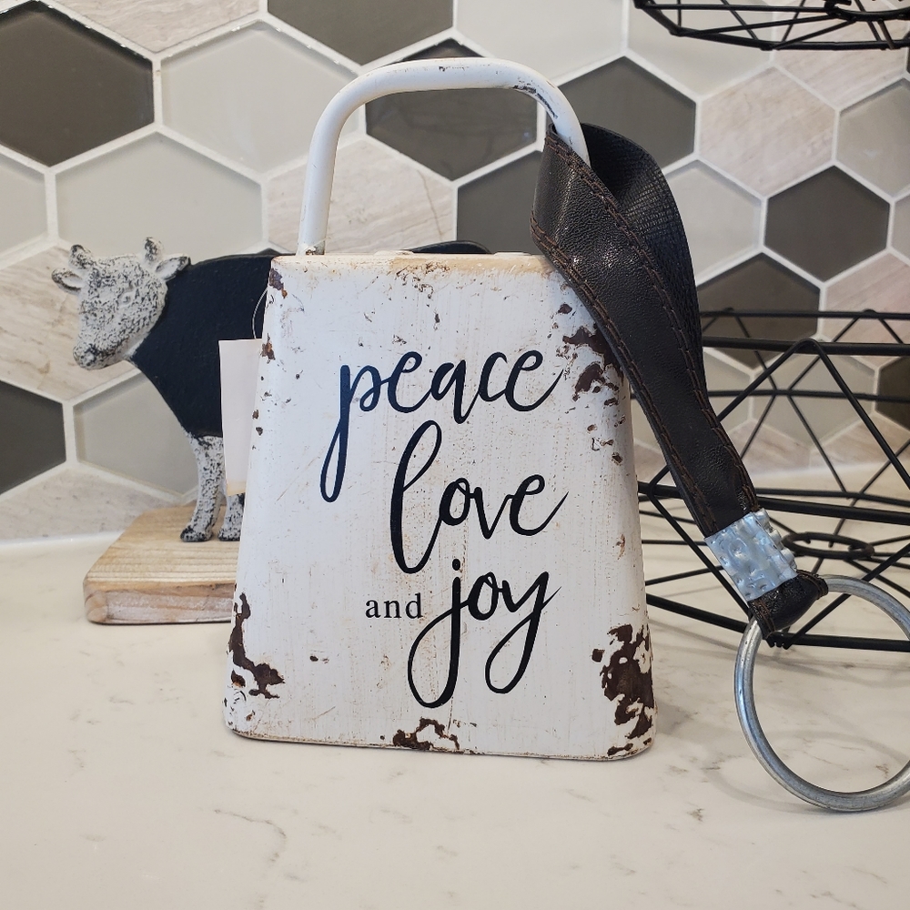 BNWT Christmas Cowbell Farmhouse Decor